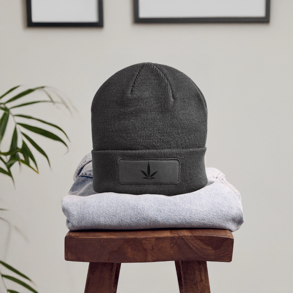 Leaf Patch Beanie - charcoal grey